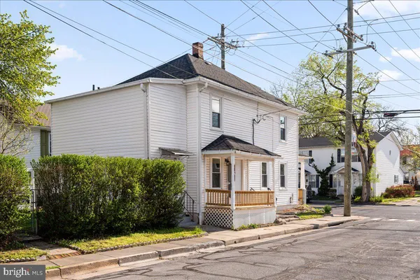 $424,900 | 1025 South Loudoun Street, Winchester, VA 22601