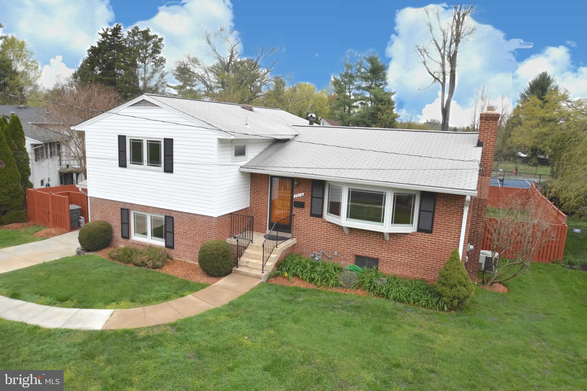 7014 Sea Cliff Road McLean, VA 22101 - Photo 1 of 31 Gallery Image 1