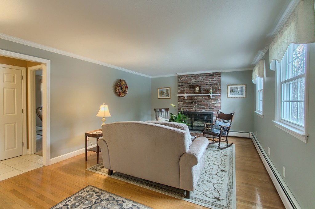 8 Stratton Hill Road Westford, MA 01886 - Photo 12 of 29 Gallery Image 12