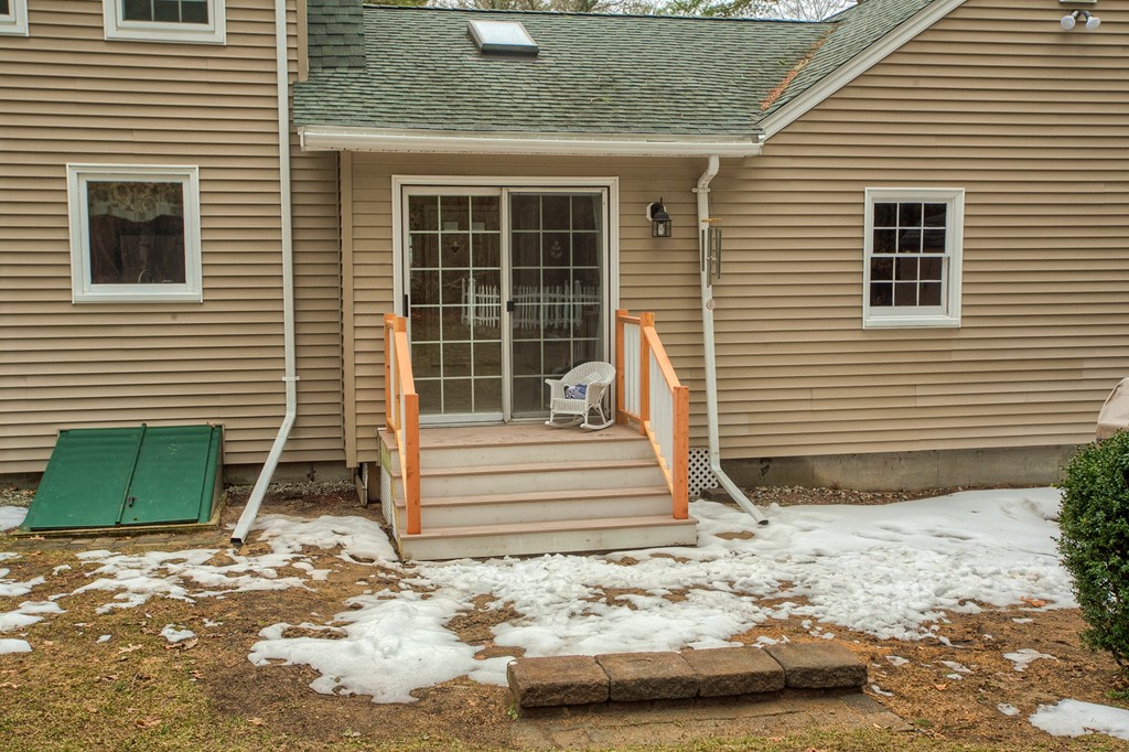 8 Stratton Hill Road Westford, MA 01886 - Photo 28 of 29 Gallery Image 28
