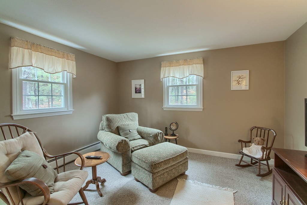 8 Stratton Hill Road Westford, MA 01886 - Photo 9 of 29 Gallery Image 9