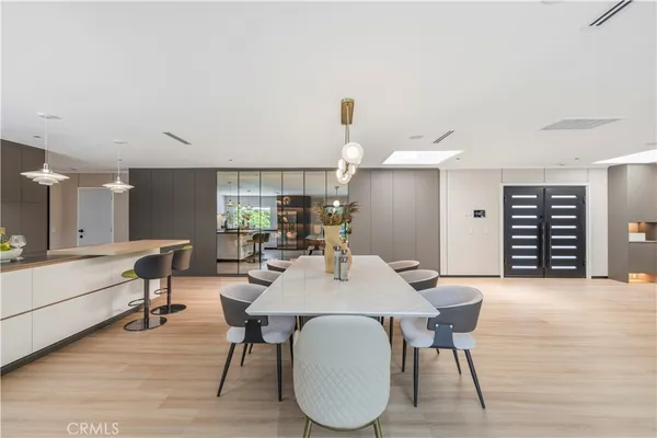 $2,699,000 | 18057 Medley Drive, Encino, CA 91316