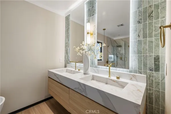 $2,699,000 | 18057 Medley Drive, Encino, CA 91316