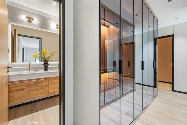 $2,699,000 | 18057 Medley Drive, Encino, CA 91316