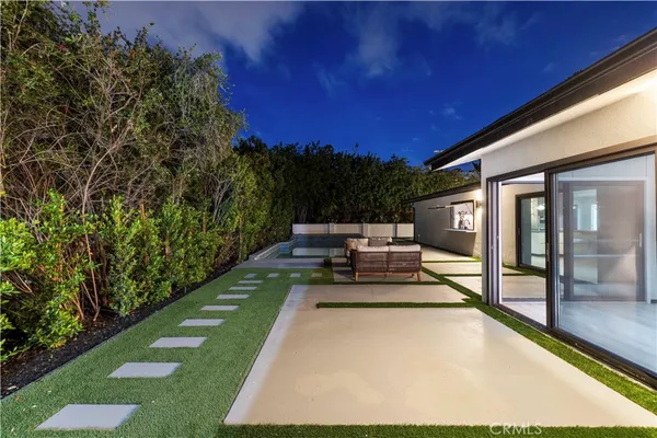 $2,699,000 | 18057 Medley Drive, Encino, CA 91316