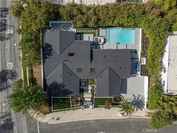 $2,699,000 | 18057 Medley Drive, Encino, CA 91316