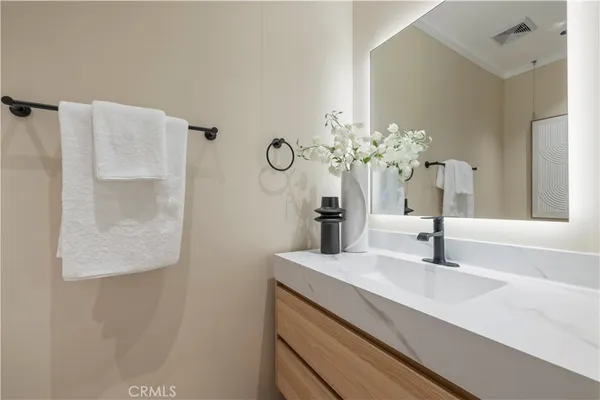 $2,699,000 | 18057 Medley Drive, Encino, CA 91316