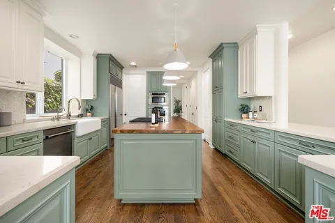$7,995,000 | 523 9th Street, Santa Monica, CA 90402