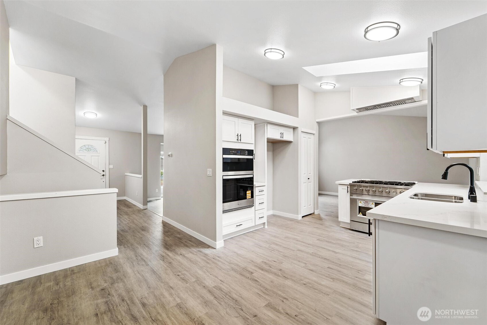 604 213th Street Southwest Bothell, WA 98021 - Photo 13 of 40