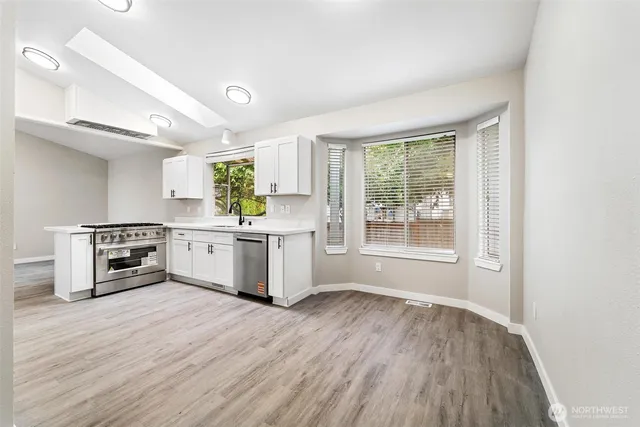 $1,025,000 | 604 213th Street Southwest, Bothell, WA 98021