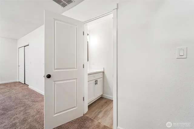 $1,025,000 | 604 213th Street Southwest, Bothell, WA 98021