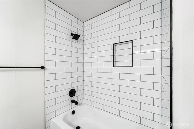 $1,025,000 | 604 213th Street Southwest, Bothell, WA 98021