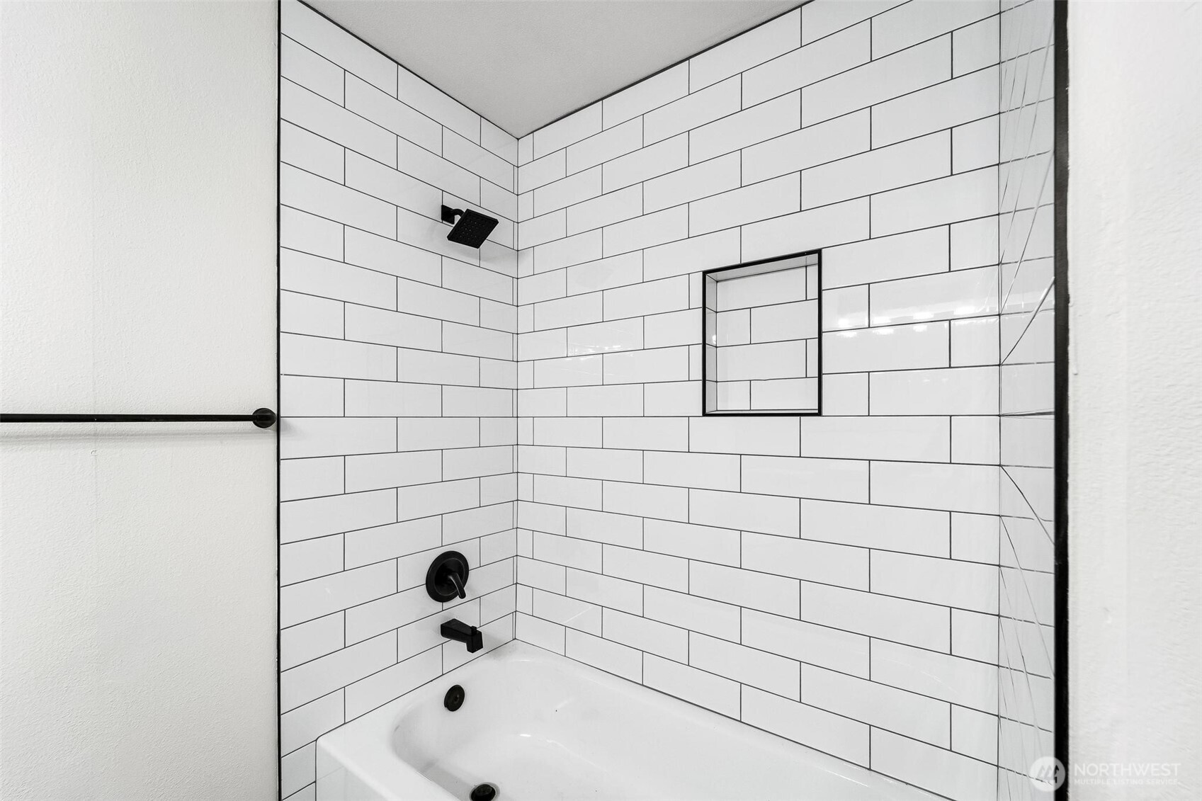 604 213th Street Southwest Bothell, WA 98021 - Photo 22 of 40 a bathroom with a shower