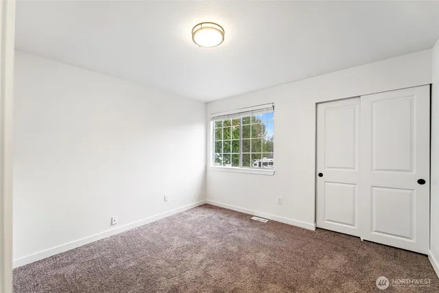 $1,025,000 | 604 213th Street Southwest, Bothell, WA 98021