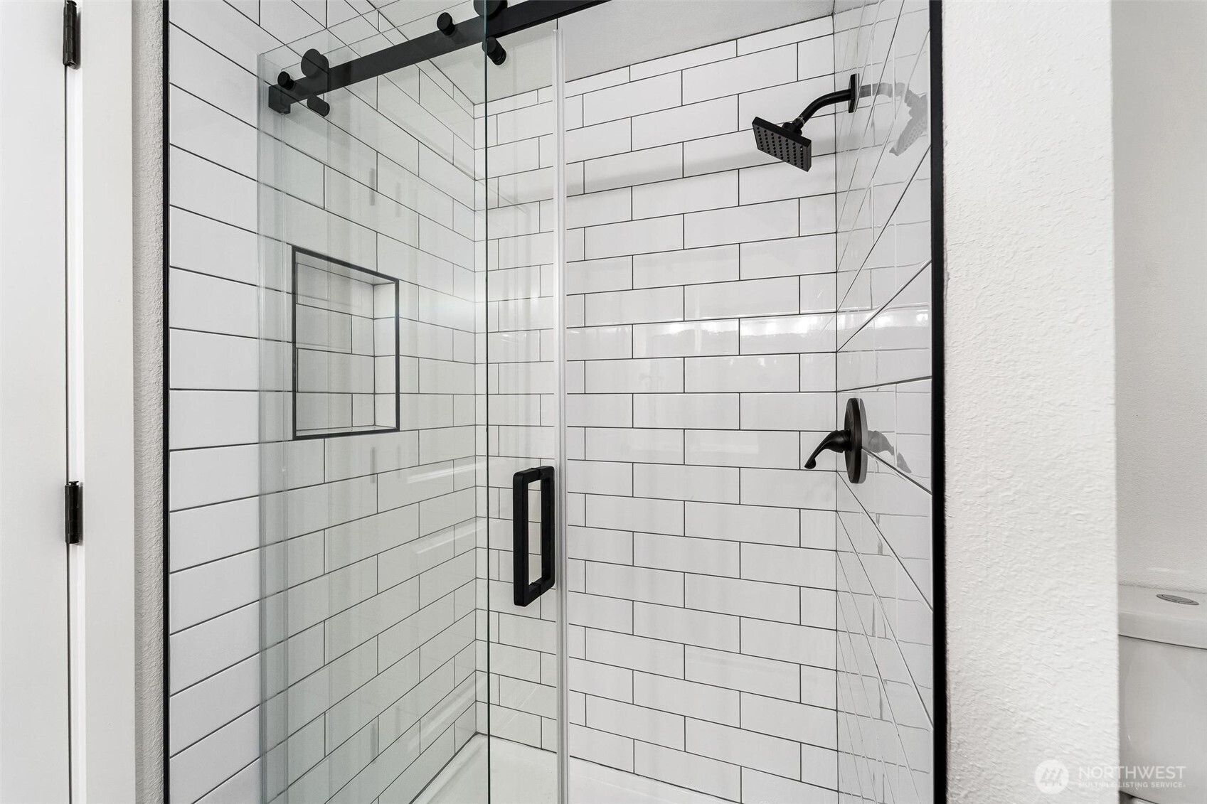 604 213th Street Southwest Bothell, WA 98021 - Photo 29 of 40 a bathroom with a shower