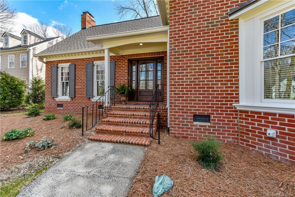 3901 Ayscough Road Charlotte, NC 28211 - Photo 2 of 36 Gallery Image 2