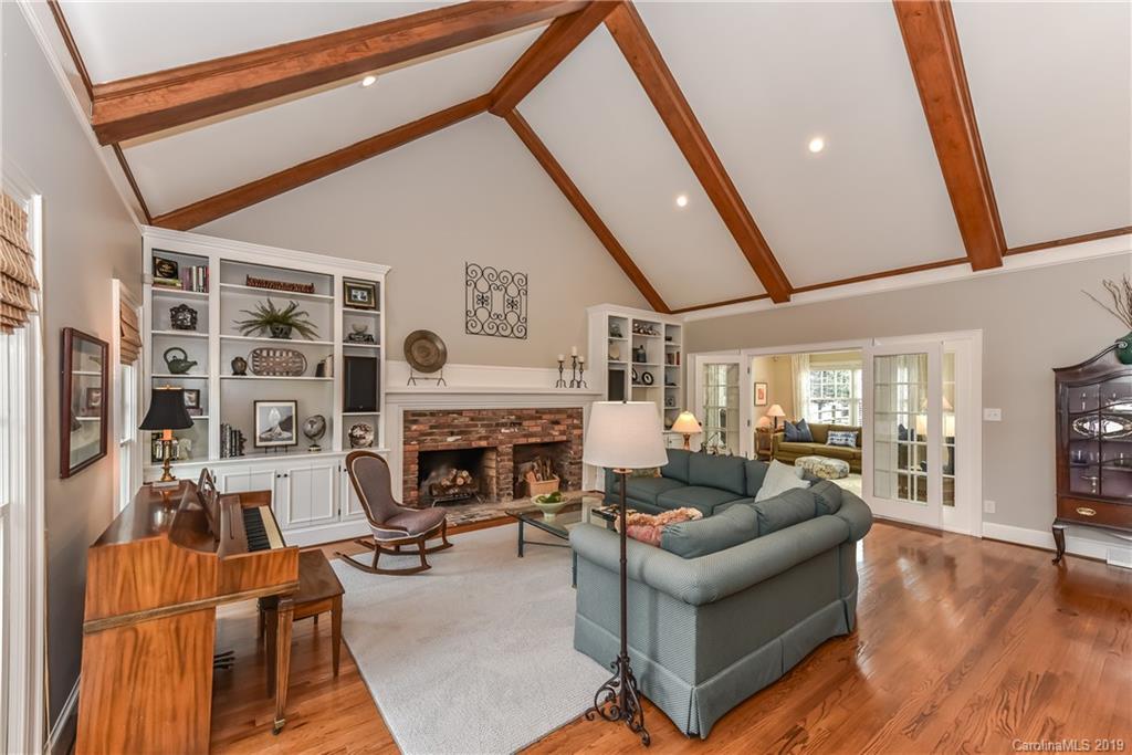 3901 Ayscough Road Charlotte, NC 28211 - Photo 5 of 36 Gallery Image 5