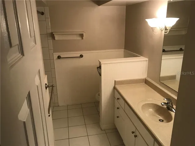 $2,240 | 852 Woodside Road, Maitland, FL 32751