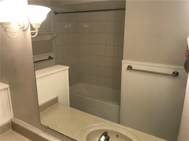 $2,240 | 852 Woodside Road, Maitland, FL 32751