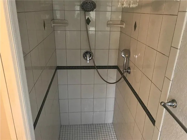 $2,240 | 852 Woodside Road, Maitland, FL 32751