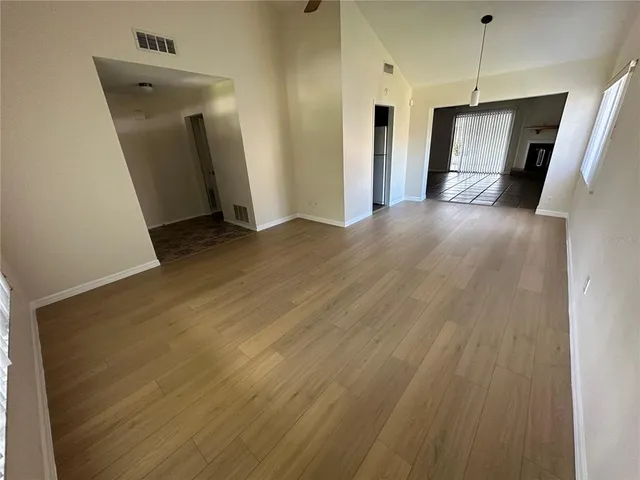 $2,240 | 852 Woodside Road, Maitland, FL 32751