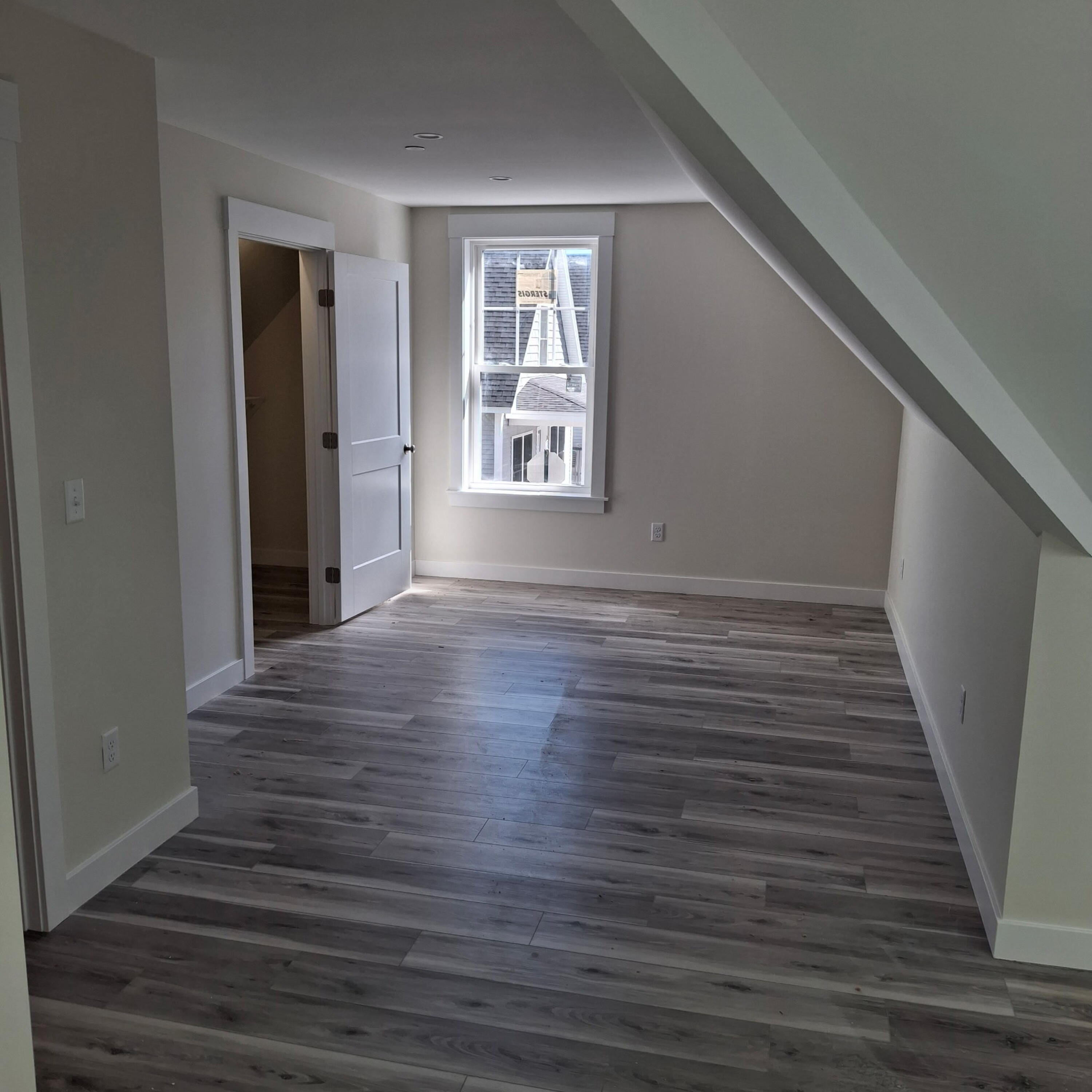 7 Apex Drive, Unit 2 Westbrook, ME 04092 - Photo 13 of 24 2nd Floor Primary Suite