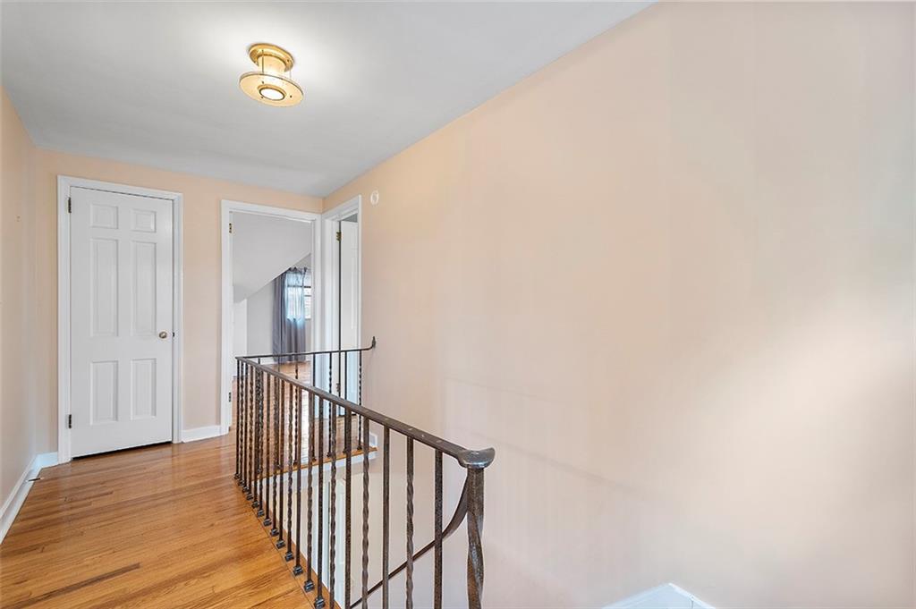 228 Connecting Road Pittsburgh, PA 15228 - Photo 15 of 25 Gallery Image 15