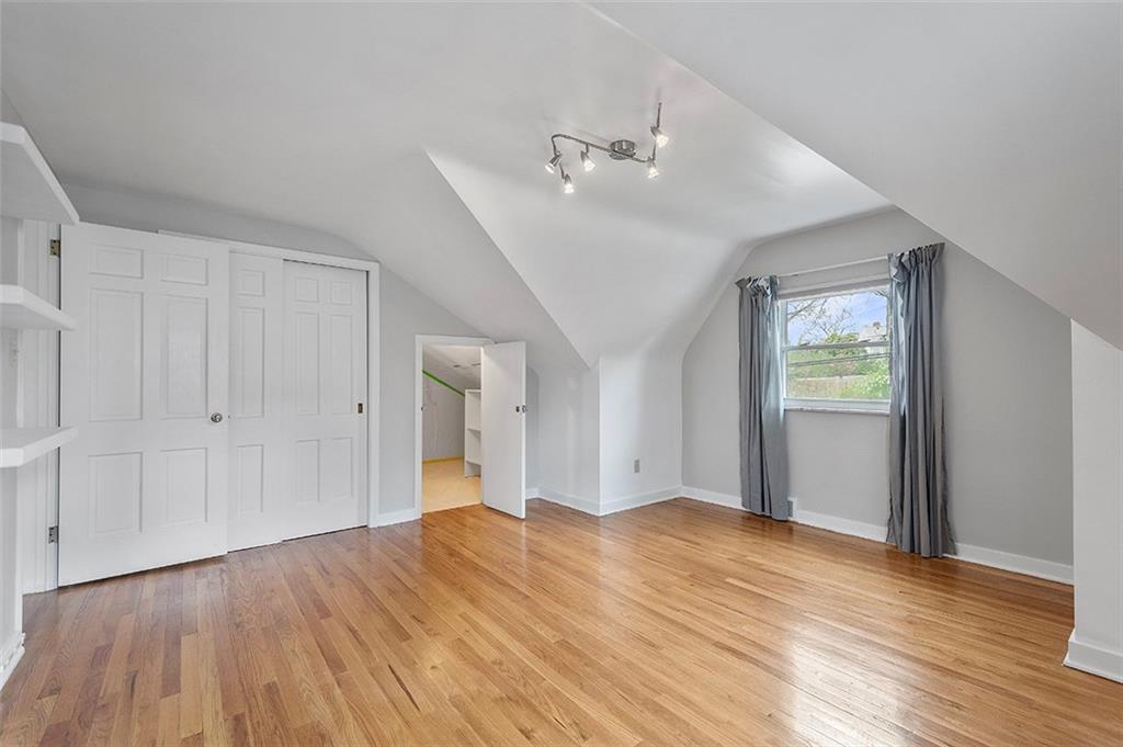 228 Connecting Road Pittsburgh, PA 15228 - Photo 20 of 25 Gallery Image 20