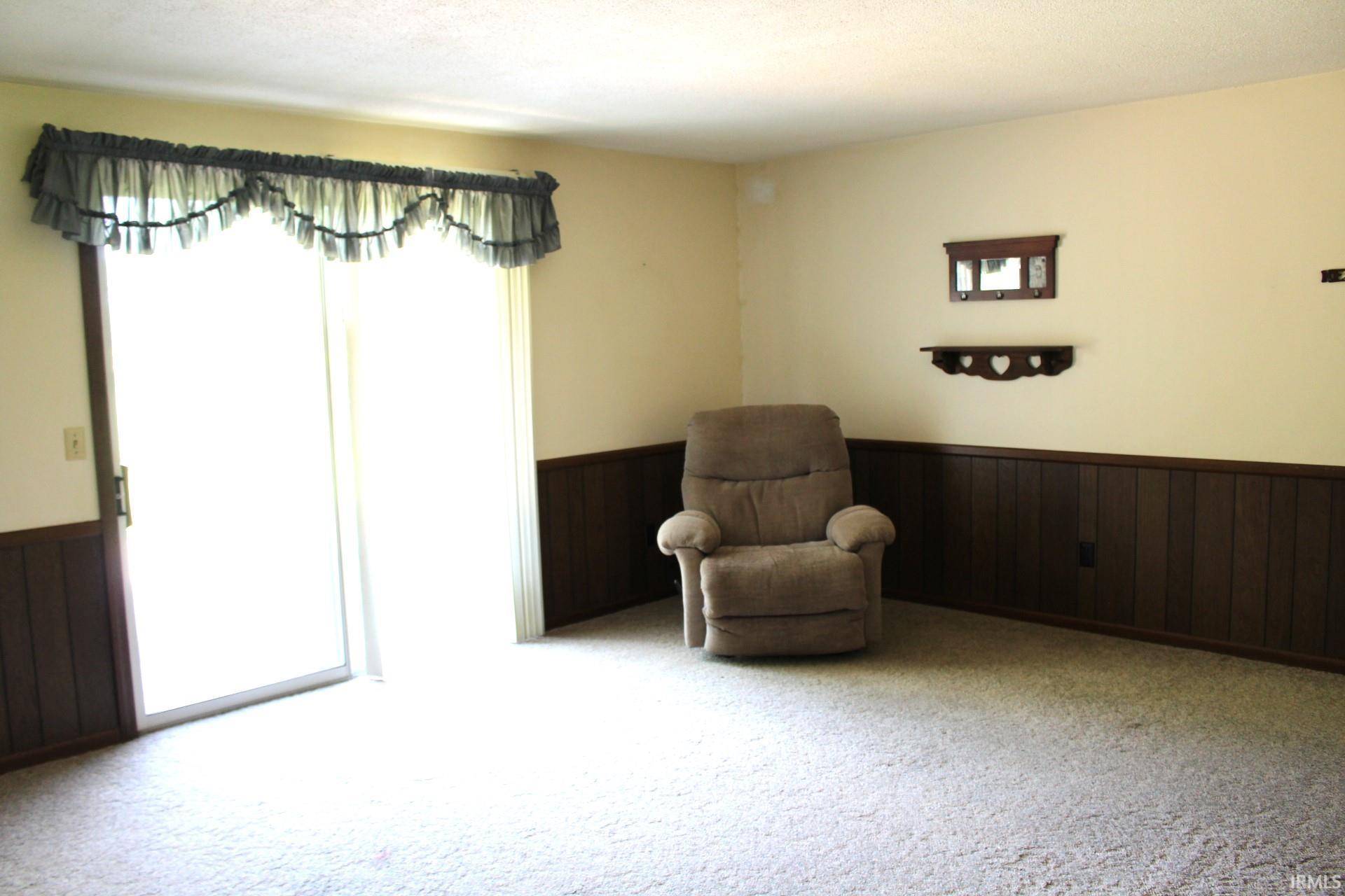 194 West Lamont Road Huntington, IN 46750 - Photo 10 of 25 Gallery Image 10