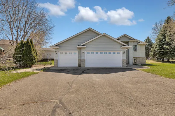 $330,000 | 1002 Brook Court, Sauk Rapids, MN 56379