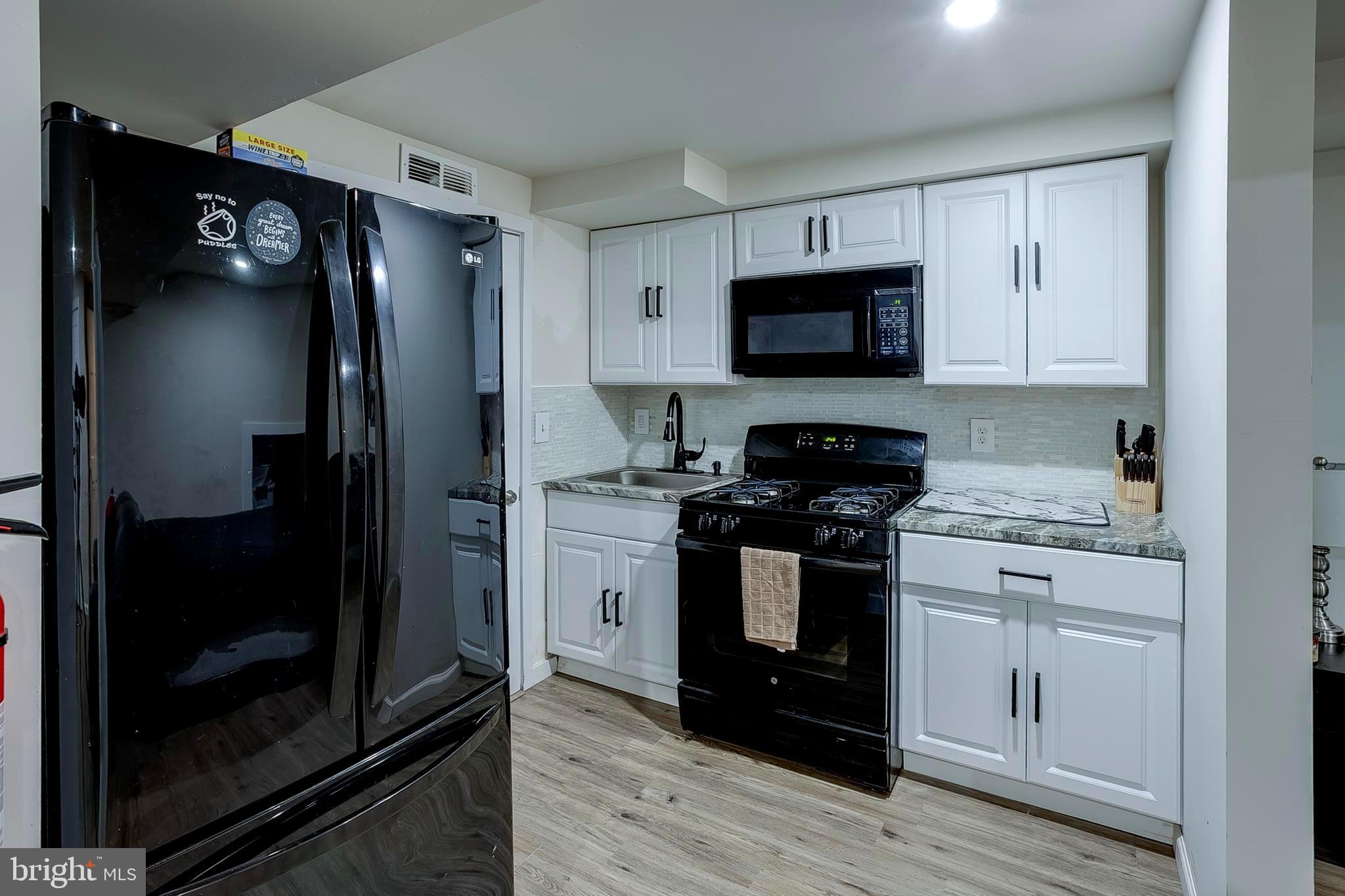 240 Erial Road Pine Hill, NJ 08021 - Photo 48 of 63 Kitchenette