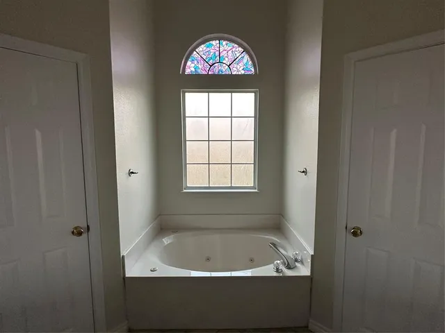 $749,999 | 1177 Plover Circle, Ponder, TX 76259