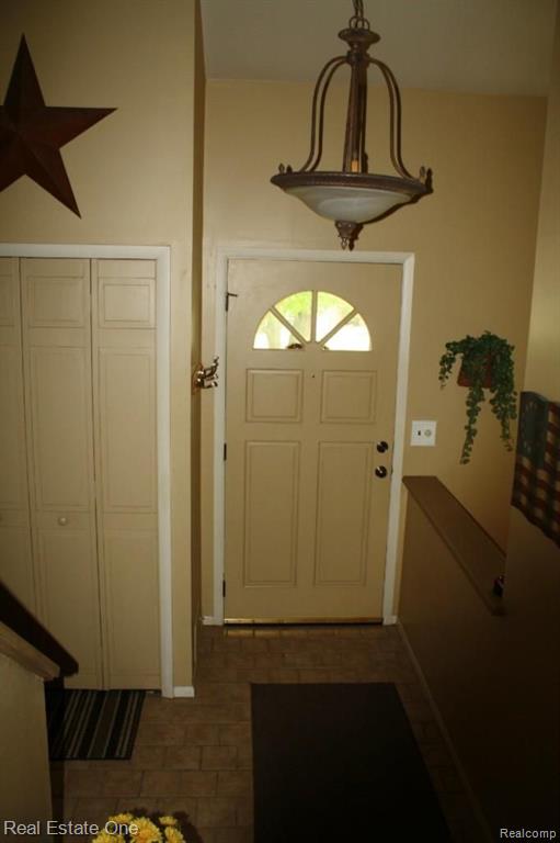 42548 Cherry Hill Road Novi, MI 48375 - Photo 9 of 35