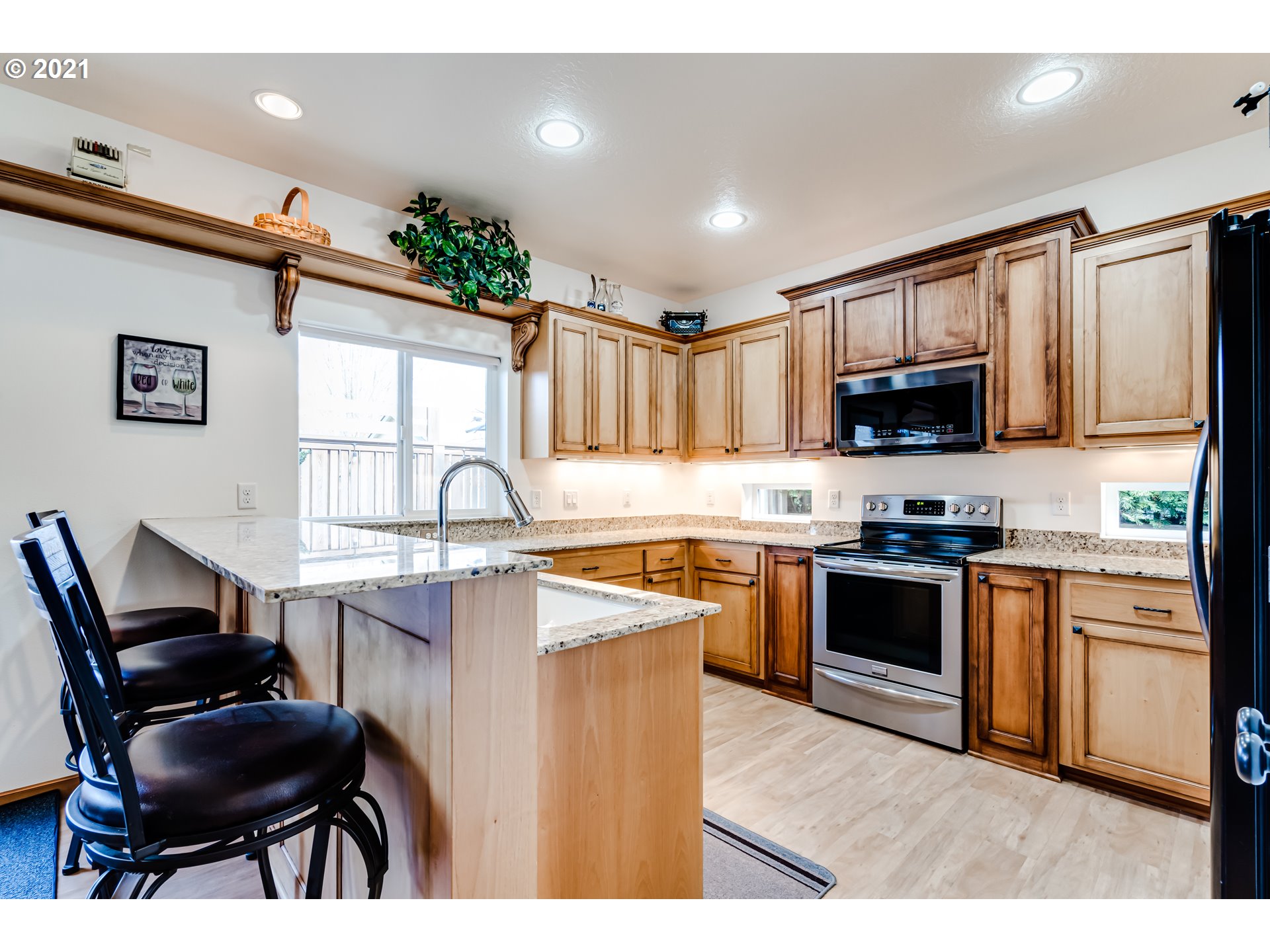 624 Ethan Court Springfield, OR 97477 - Photo 9 of 29