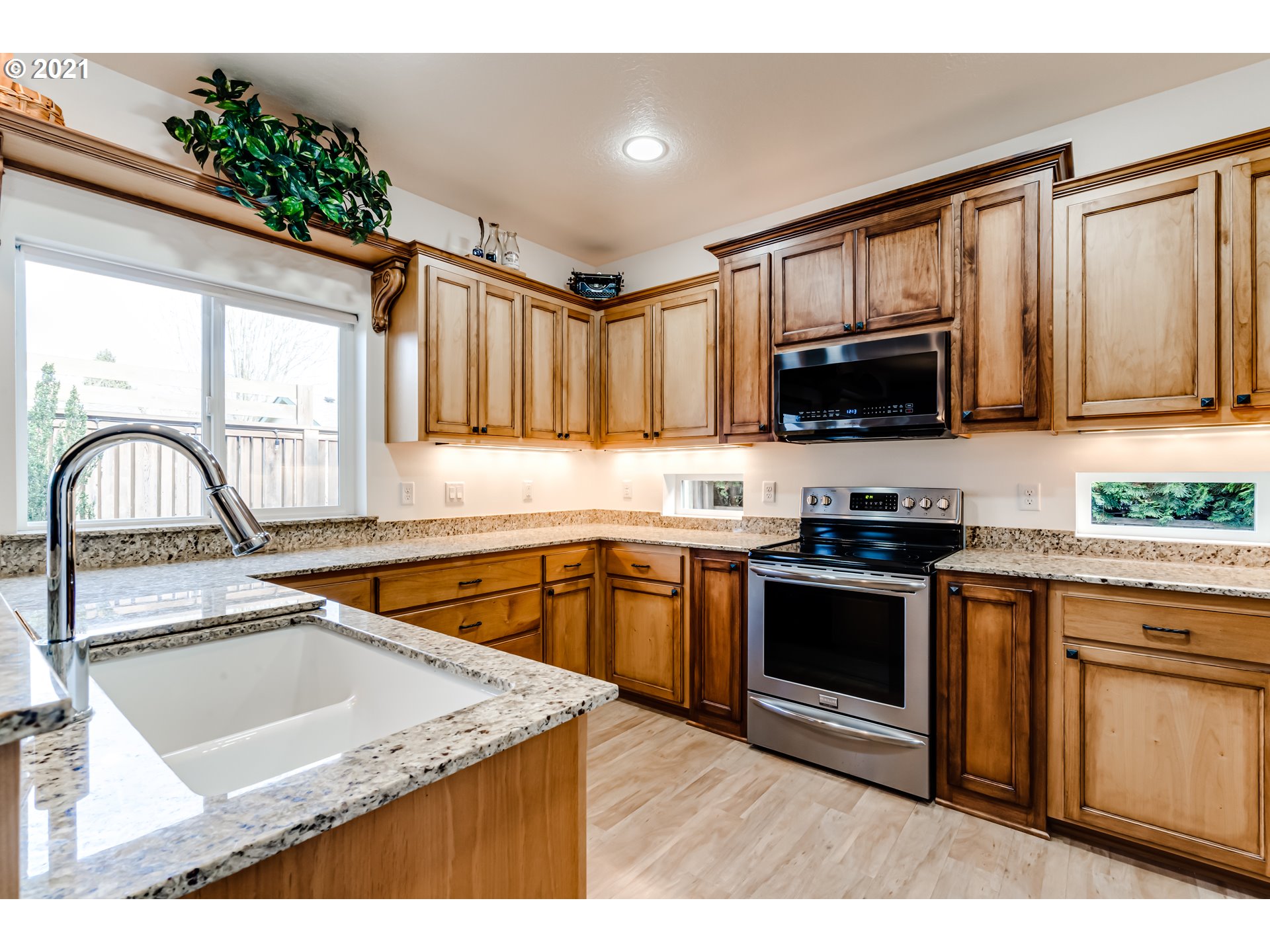 624 Ethan Court Springfield, OR 97477 - Photo 10 of 29