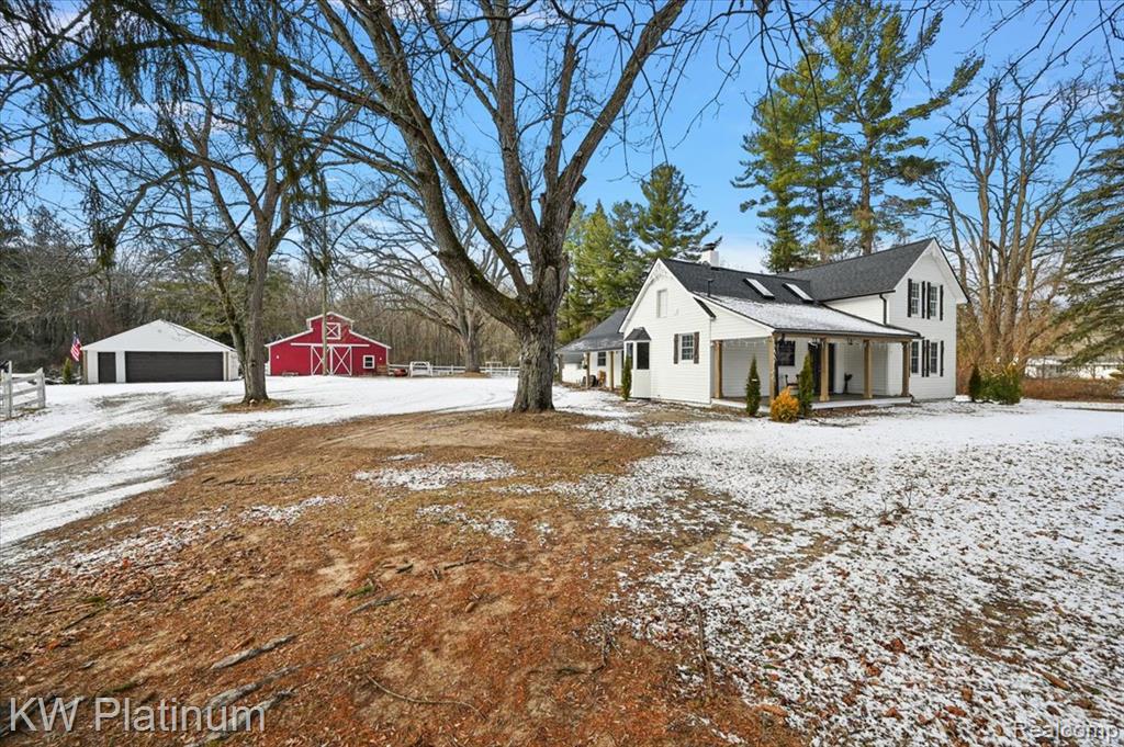8658 Marsh Road Algonac, MI 48001 - Photo 5 of 81