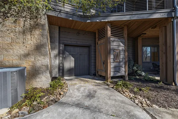 $3,995,000 | 510 South Point Boulevard, Sunset, SC 29685