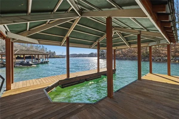 $3,995,000 | 510 South Point Boulevard, Sunset, SC 29685