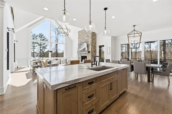 $3,995,000 | 510 South Point Boulevard, Sunset, SC 29685