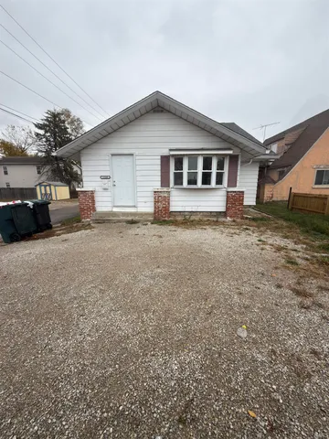 $156,900 | 1520 Wheeling Avenue, Muncie, IN 47303