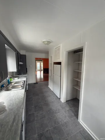 $156,900 | 1520 Wheeling Avenue, Muncie, IN 47303