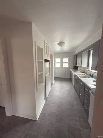 $156,900 | 1520 Wheeling Avenue, Muncie, IN 47303