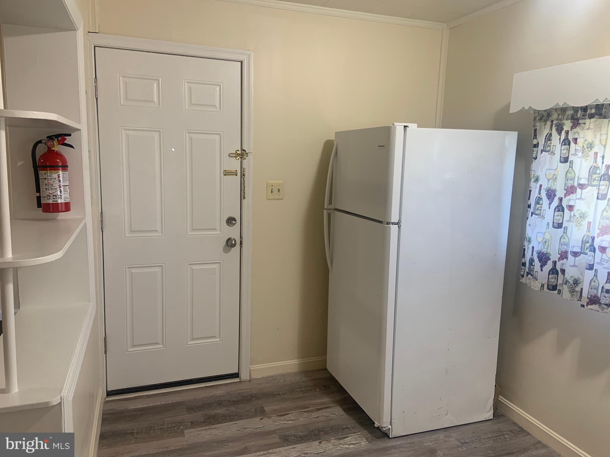 6605 O Donnell Street, Unit B Baltimore, MD 21224 - Photo 3 of 10