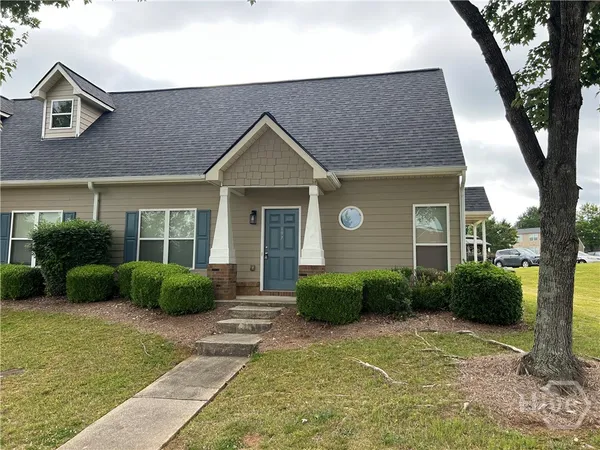 $1,500 | 197 Bridgewater Circle, Athens, GA 30601