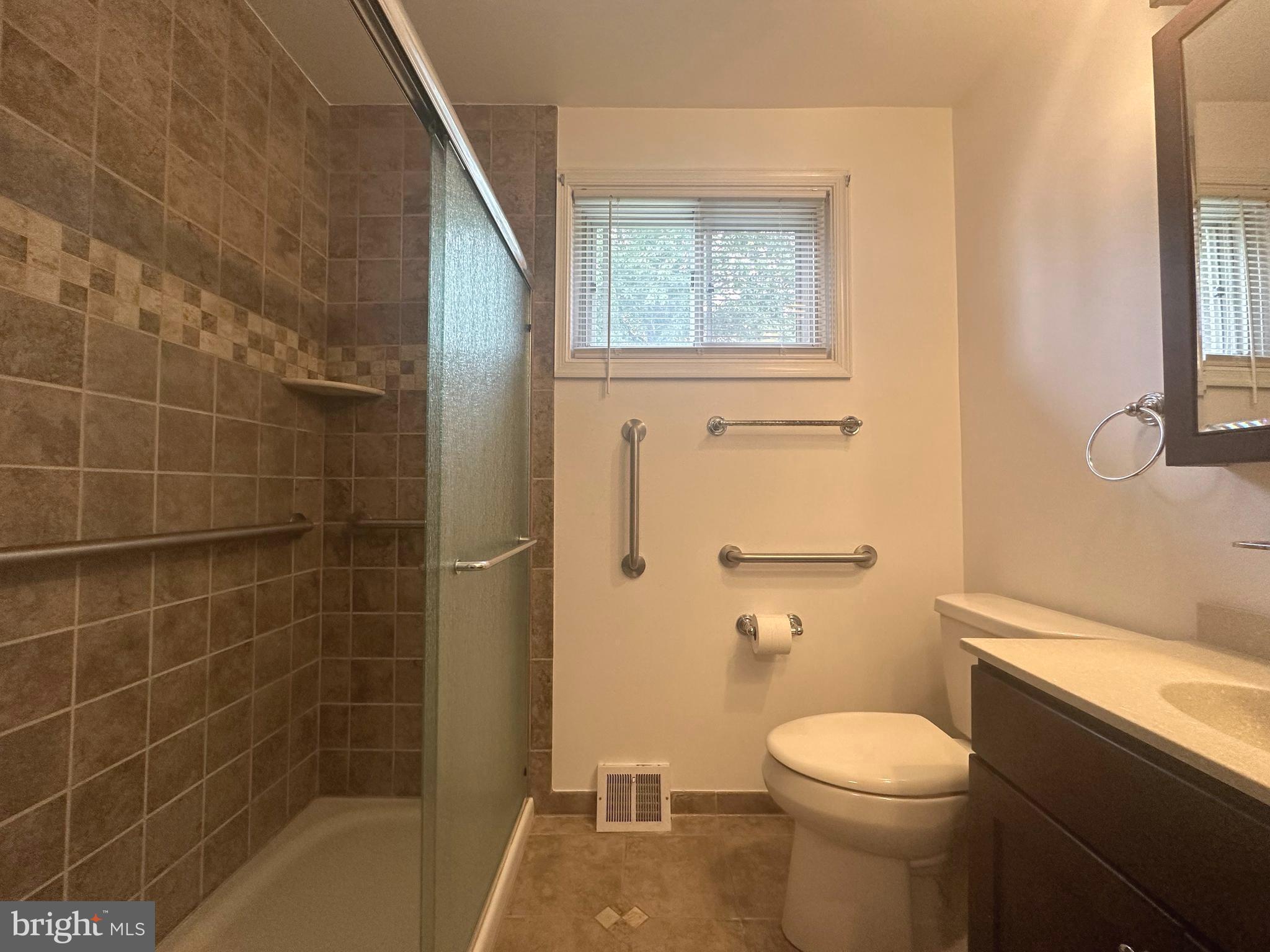 3210 Primrose Road Philadelphia, PA 19114 - Photo 24 of 26 Gallery Image 24