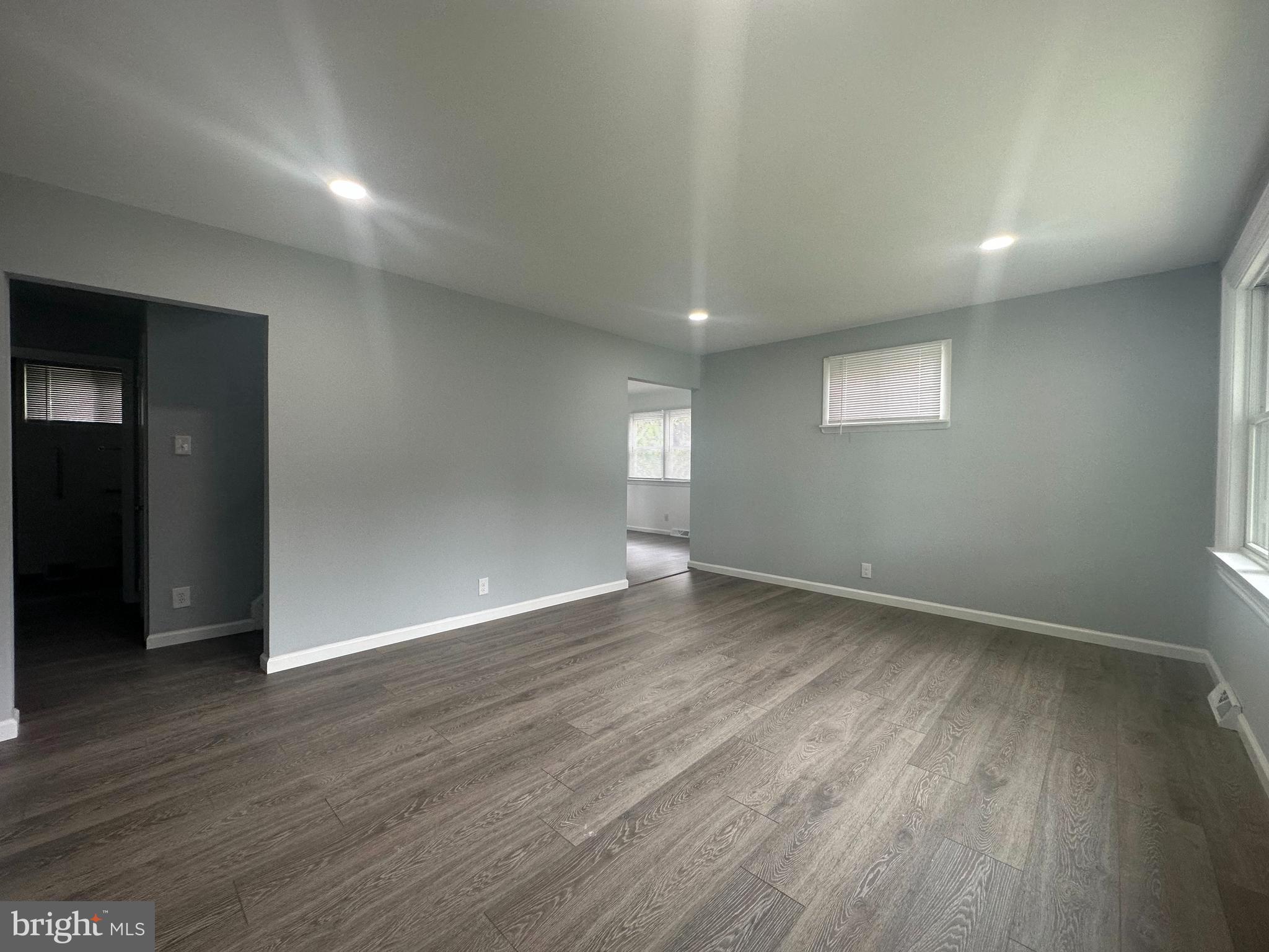 3210 Primrose Road Philadelphia, PA 19114 - Photo 3 of 26 Gallery Image 3