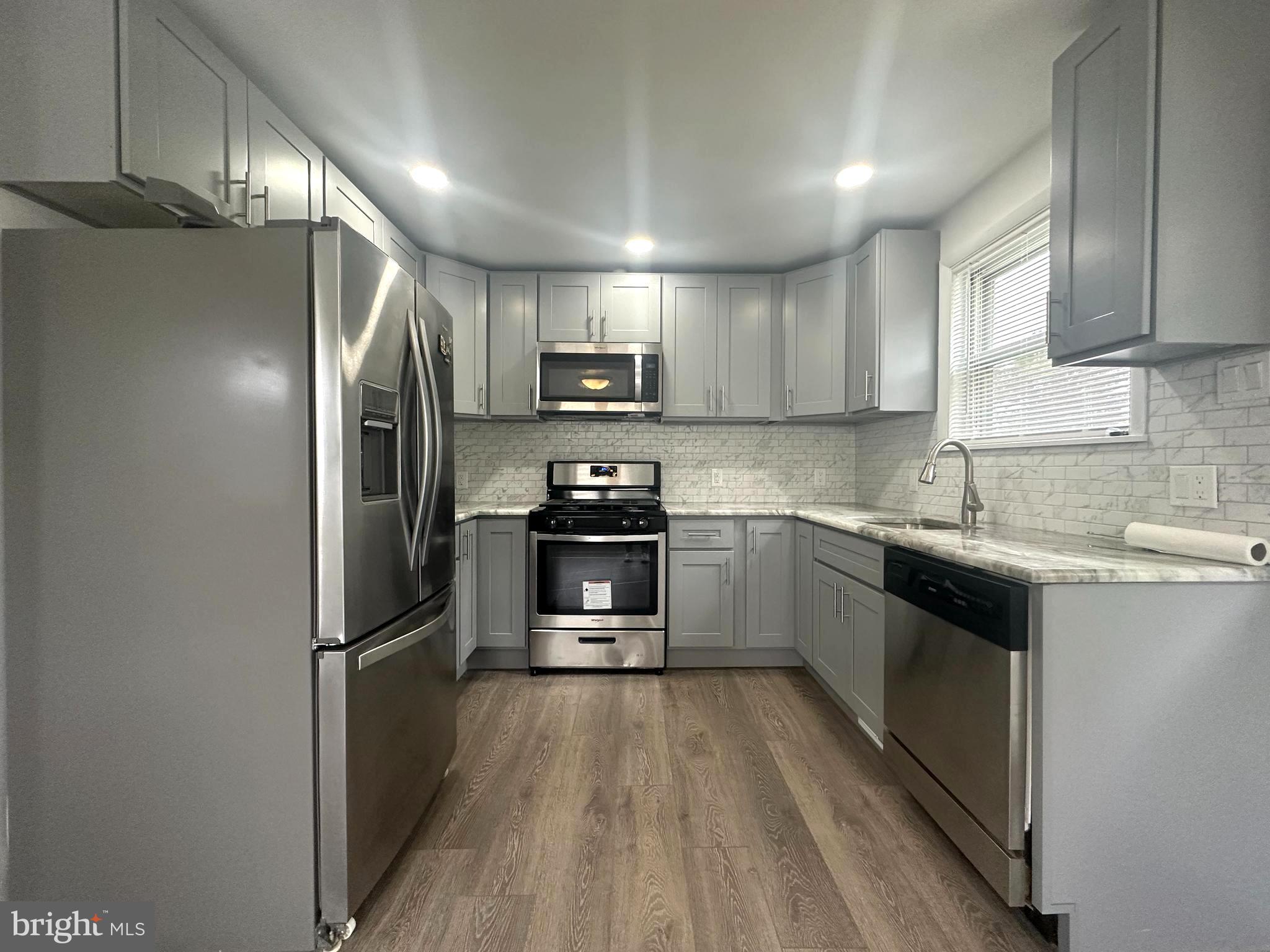 3210 Primrose Road Philadelphia, PA 19114 - Photo 5 of 26 Gallery Image 5