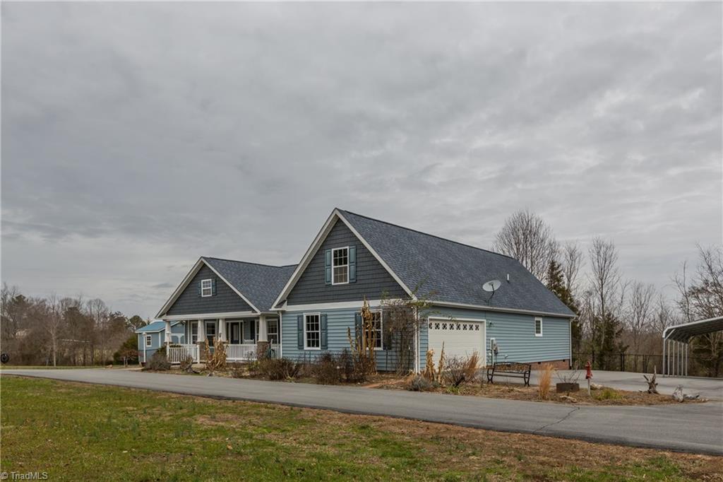 3713 Pride's Road East Bend, NC 27018 - Photo 3 of 29 Gallery Image 3