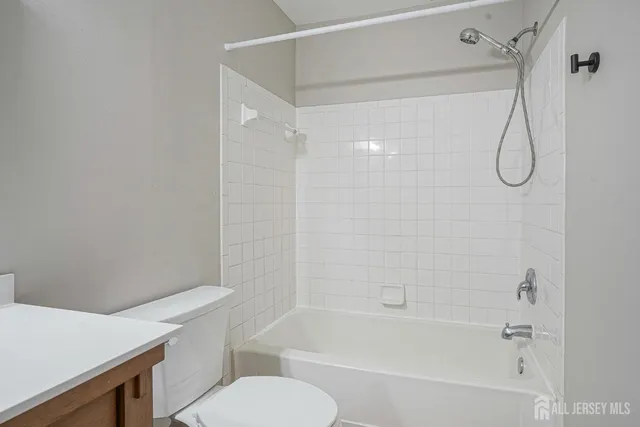 $297,900 | 604 Sangreal Court, Mantua, NJ 08051