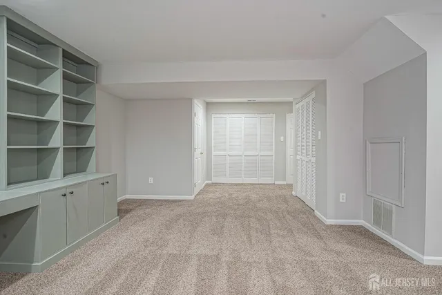 $297,900 | 604 Sangreal Court, Mantua, NJ 08051